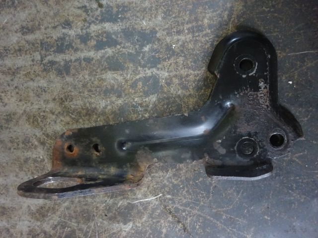 bontott FORD TRANSIT Motor Tartó Bak Jobb