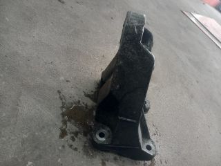 bontott FORD TRANSIT Motor Tartó Bak Jobb