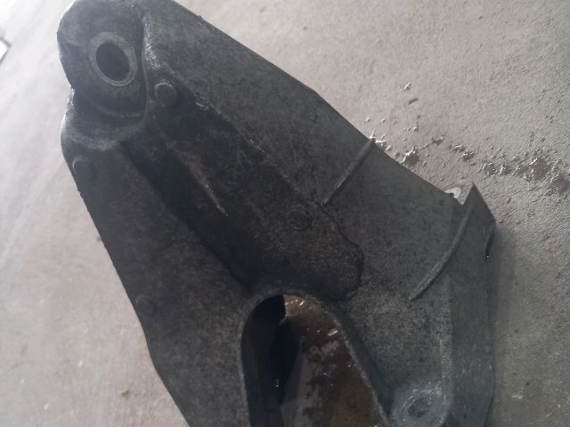 bontott FORD TRANSIT Motor Tartó Bak Jobb