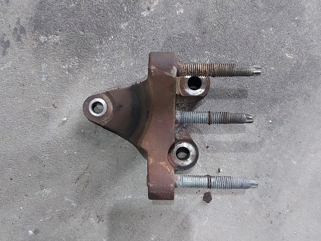 bontott FORD TRANSIT Motor Tartó Bak (Pozíciófüggetlen)