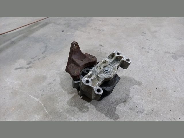 bontott FORD TRANSIT Motor Tartó Bak (Pozíciófüggetlen)