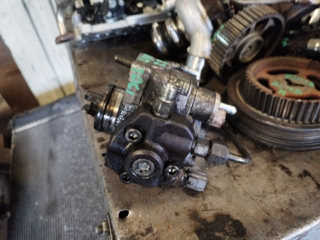 bontott FORD TRANSIT Nagynyomású Szivattyú