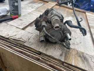 bontott FORD TRANSIT Nagynyomású Szivattyú