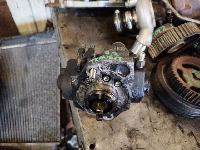 bontott FORD TRANSIT Nagynyomású Szivattyú