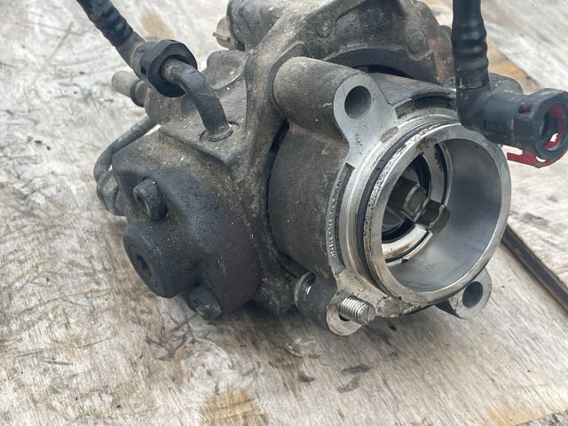 bontott FORD TRANSIT Nagynyomású Szivattyú