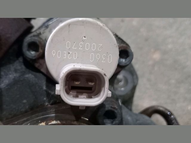 bontott FORD TRANSIT Nagynyomású Szivattyú