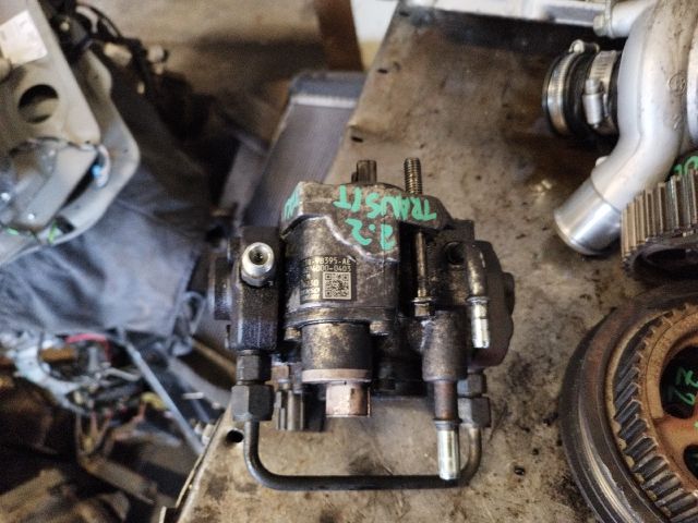 bontott FORD TRANSIT Nagynyomású Szivattyú