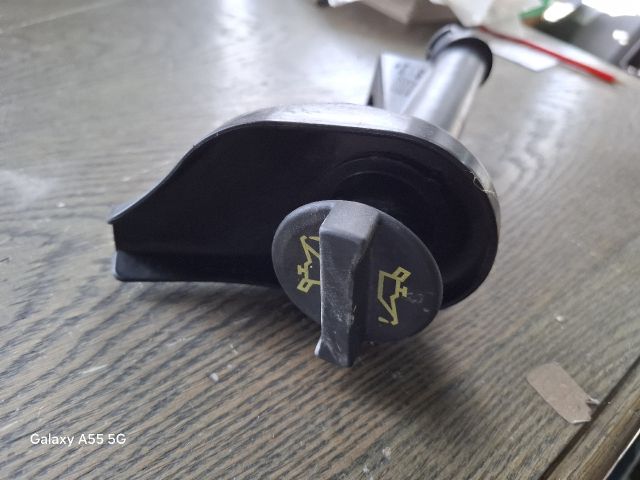 bontott FORD TRANSIT Olaj Beöntő Cső