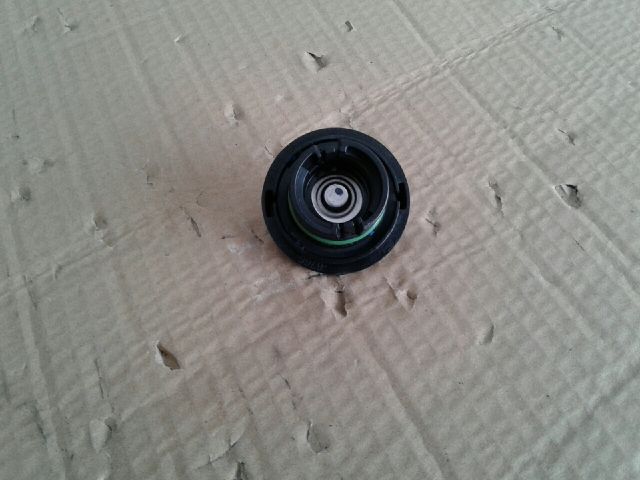 bontott FORD TRANSIT Olajbeöntő Sapka