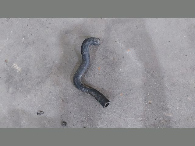 bontott FORD TRANSIT Olajhűtő Vízcső (Bemenő)