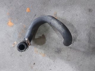 bontott FORD TRANSIT Olajhűtő Vízcső (Bemenő)