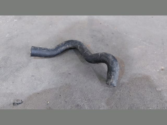 bontott FORD TRANSIT Olajhűtő Vízcső (Bemenő)