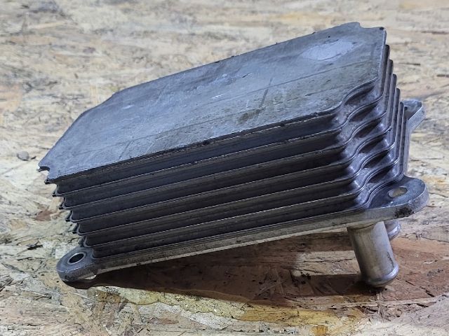 bontott FORD TRANSIT Olajhűtő