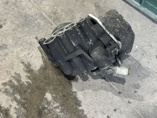 bontott FORD TRANSIT Olajszűrő Ház