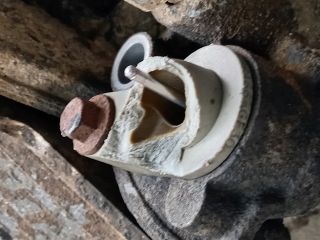 bontott FORD TRANSIT Olajszűrő Ház