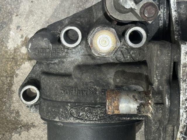 bontott FORD TRANSIT Olajszűrő Ház
