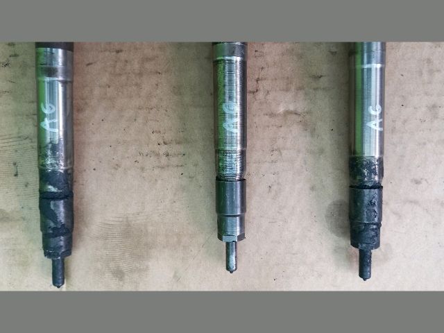 bontott FORD TRANSIT Porlasztó (1 db)