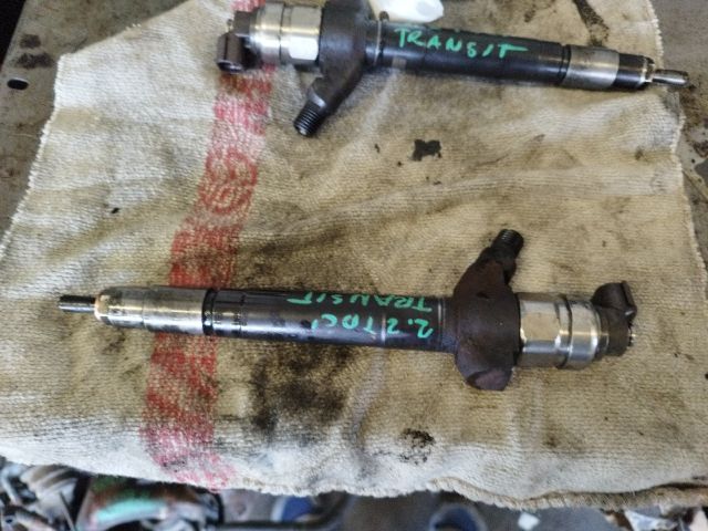 bontott FORD TRANSIT Porlasztó (1 db)