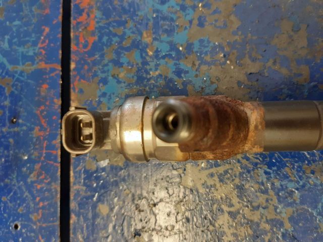 bontott FORD TRANSIT Porlasztó (1 db)