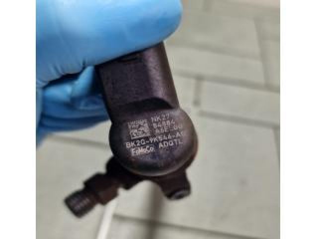 bontott FORD TRANSIT Porlasztó (1 db)