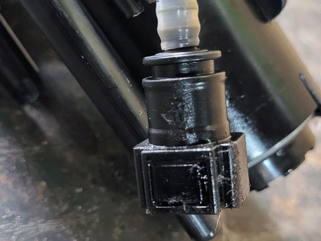 bontott FORD TRANSIT Üzemanyag Szivattyú