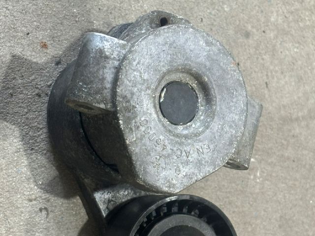 bontott FORD TRANSIT Szíjfeszítő Görgő