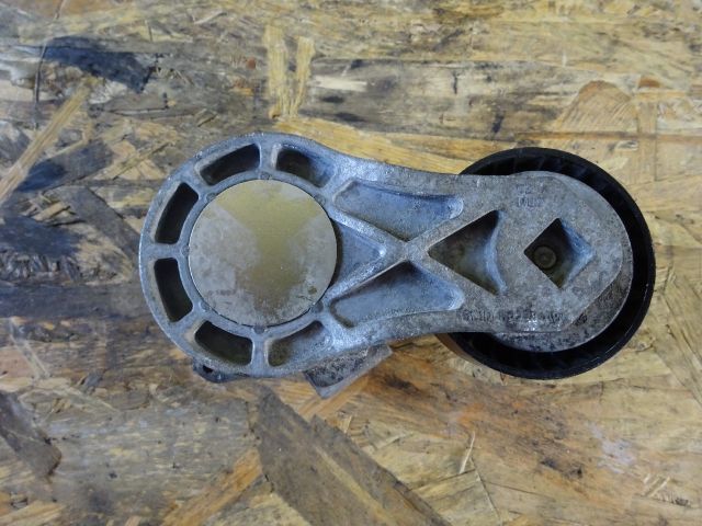 bontott FORD TRANSIT Szíjfeszítő Görgő