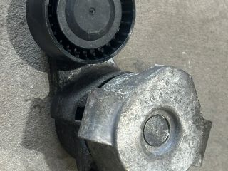 bontott FORD TRANSIT Szíjfeszítő Görgő