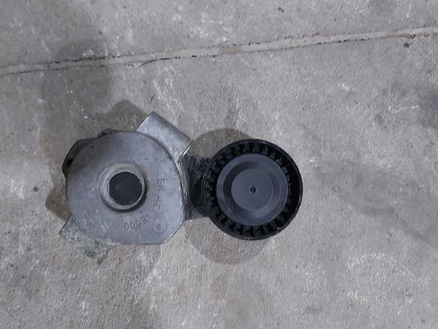 bontott FORD TRANSIT Szíjfeszítő Görgő