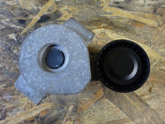 bontott FORD TRANSIT Szíjfeszítő Görgő