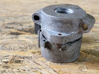 bontott FORD TRANSIT Szíjfeszítő Görgő