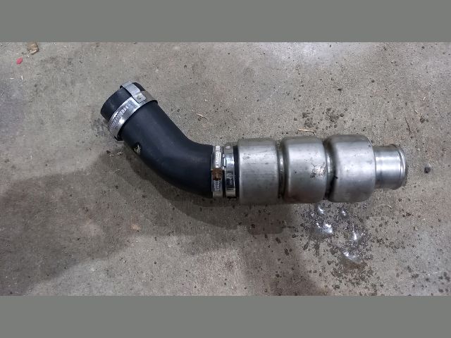 bontott FORD TRANSIT Turbócső