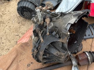 bontott FORD TRANSIT Váltó (Mechanikus)