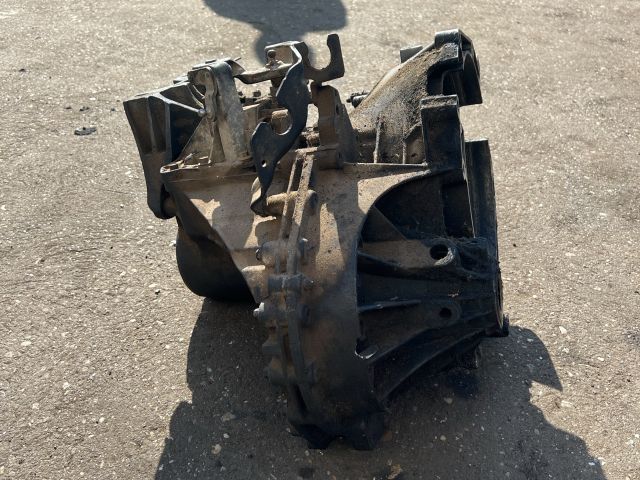 bontott FORD TRANSIT Váltó (Mechanikus)