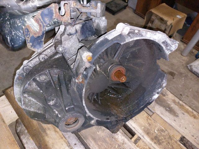 bontott FORD TRANSIT Váltó (Mechanikus)