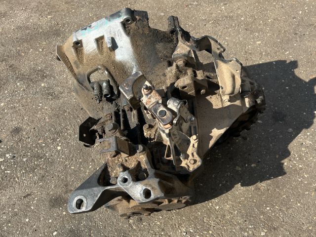 bontott FORD TRANSIT Váltó (Mechanikus)
