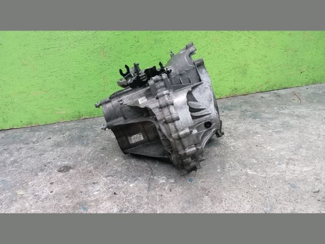 bontott FORD TRANSIT Váltó (Mechanikus)