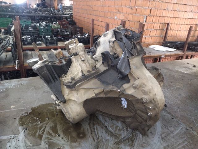 bontott FORD TRANSIT Váltó (Mechanikus)