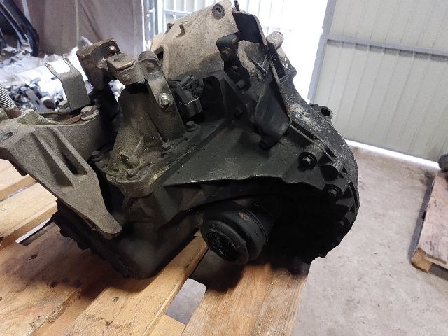 bontott FORD TRANSIT Váltó (Mechanikus)