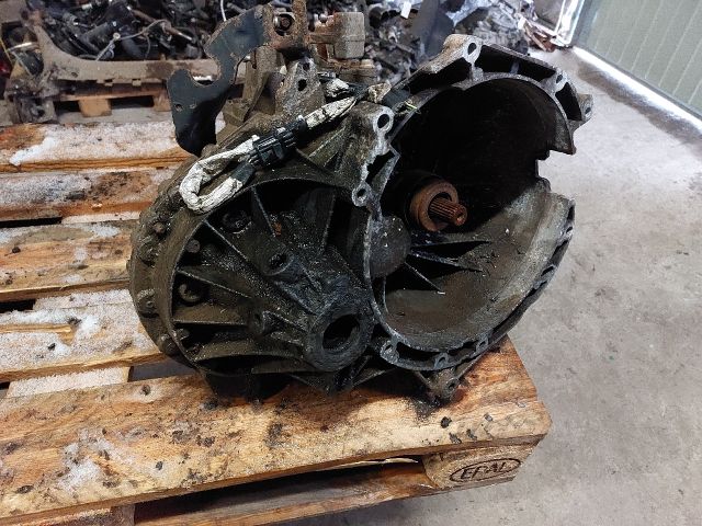 bontott FORD TRANSIT Váltó (Mechanikus)