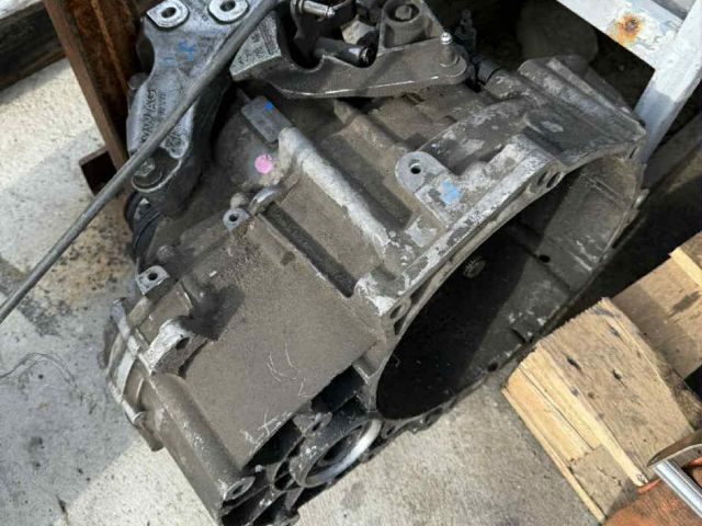 bontott FORD TRANSIT Váltó (Mechanikus)