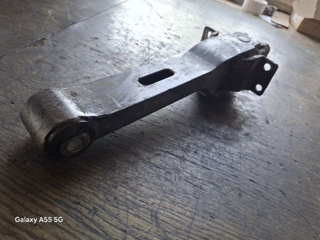 bontott FORD TRANSIT Váltó Tartó Bak (Pozíciófüggetlen)