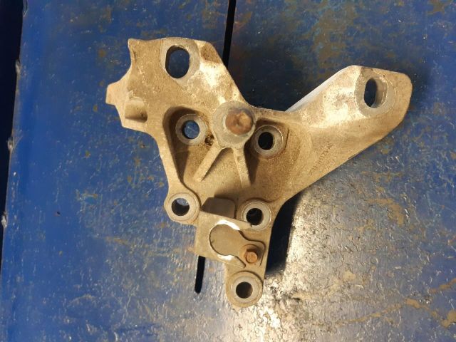 bontott FORD TRANSIT Váltó Tartó Bak (Pozíciófüggetlen)