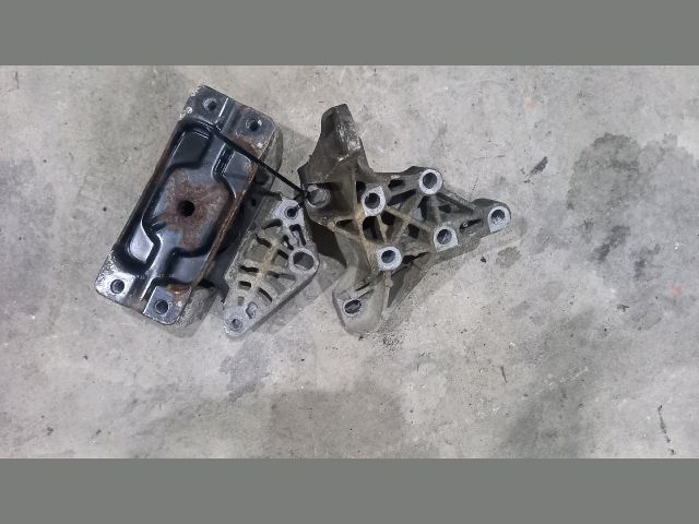 bontott FORD TRANSIT Váltó Tartó Bak (Pozíciófüggetlen)