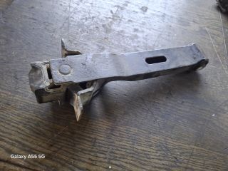 bontott FORD TRANSIT Váltó Tartó Bak (Pozíciófüggetlen)