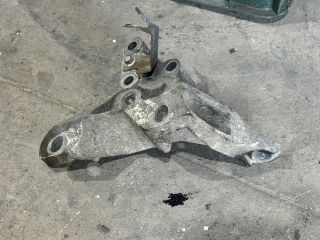 bontott FORD TRANSIT Váltó Tartó Bak (Pozíciófüggetlen)