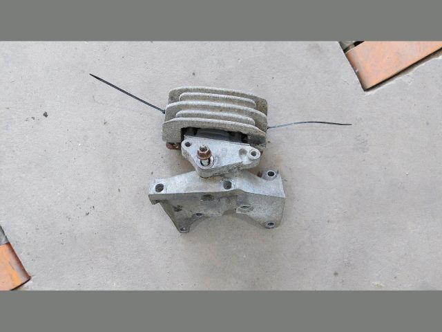 bontott FORD TRANSIT Váltó Tartó Bak (Pozíciófüggetlen)