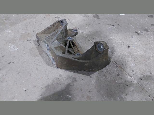 bontott FORD TRANSIT Váltó Tartó Bak (Pozíciófüggetlen)