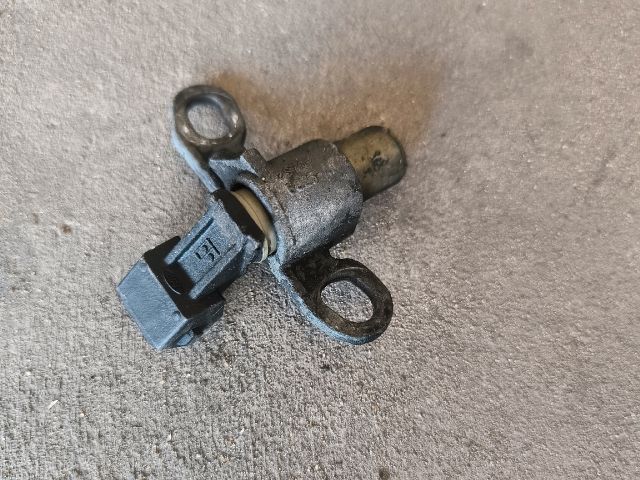 bontott FORD TRANSIT Vezérműtengely Fordulatszám Jeladó