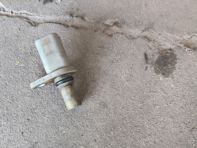 bontott FORD TRANSIT Vezérműtengely Fordulatszám Jeladó